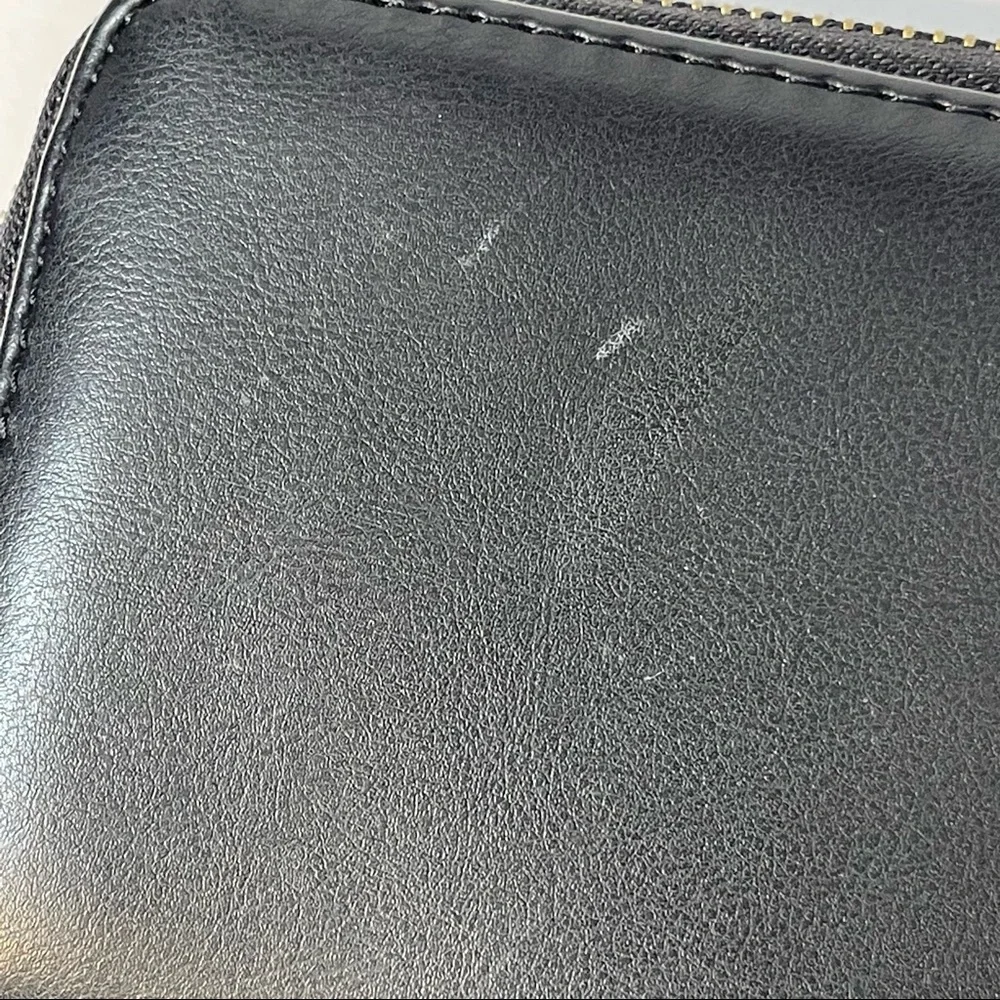 BCBG NWT black wallet - Picture 3 of 5